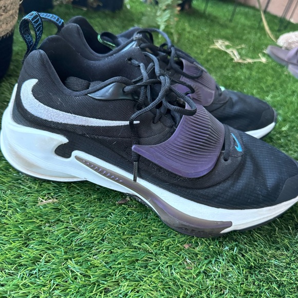 Nike Men’s Zoom Freak 3 Project Black Purple White Size 13 - Picture 11 of 11